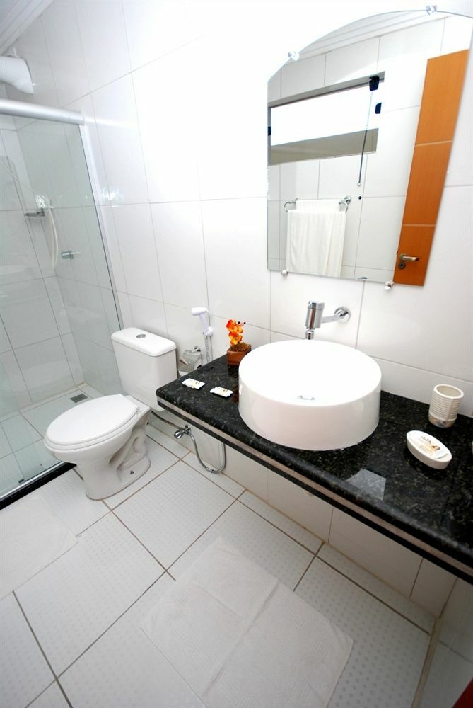 Oyo Apart Hotel Veleiros Santa Cruz Cabralia Bagian luar foto